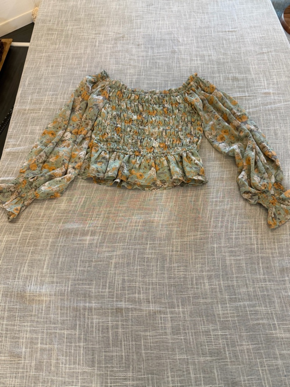 Entro Smocked Off Shoulder Crop Top Floral Boho Peasant Blouse S - Picture 3 of 6